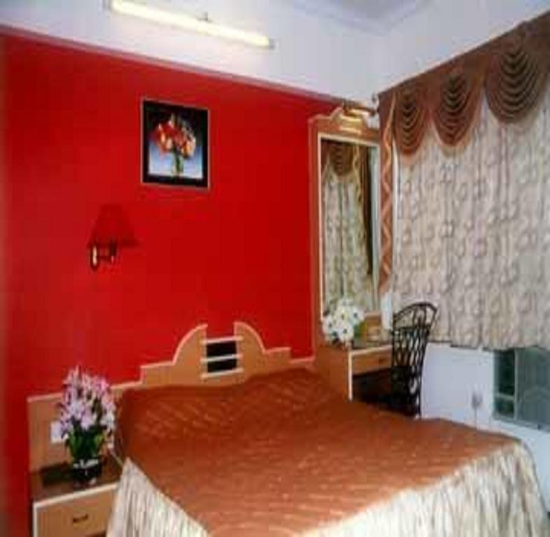Hotel Karan Palace Mumbai Room photo